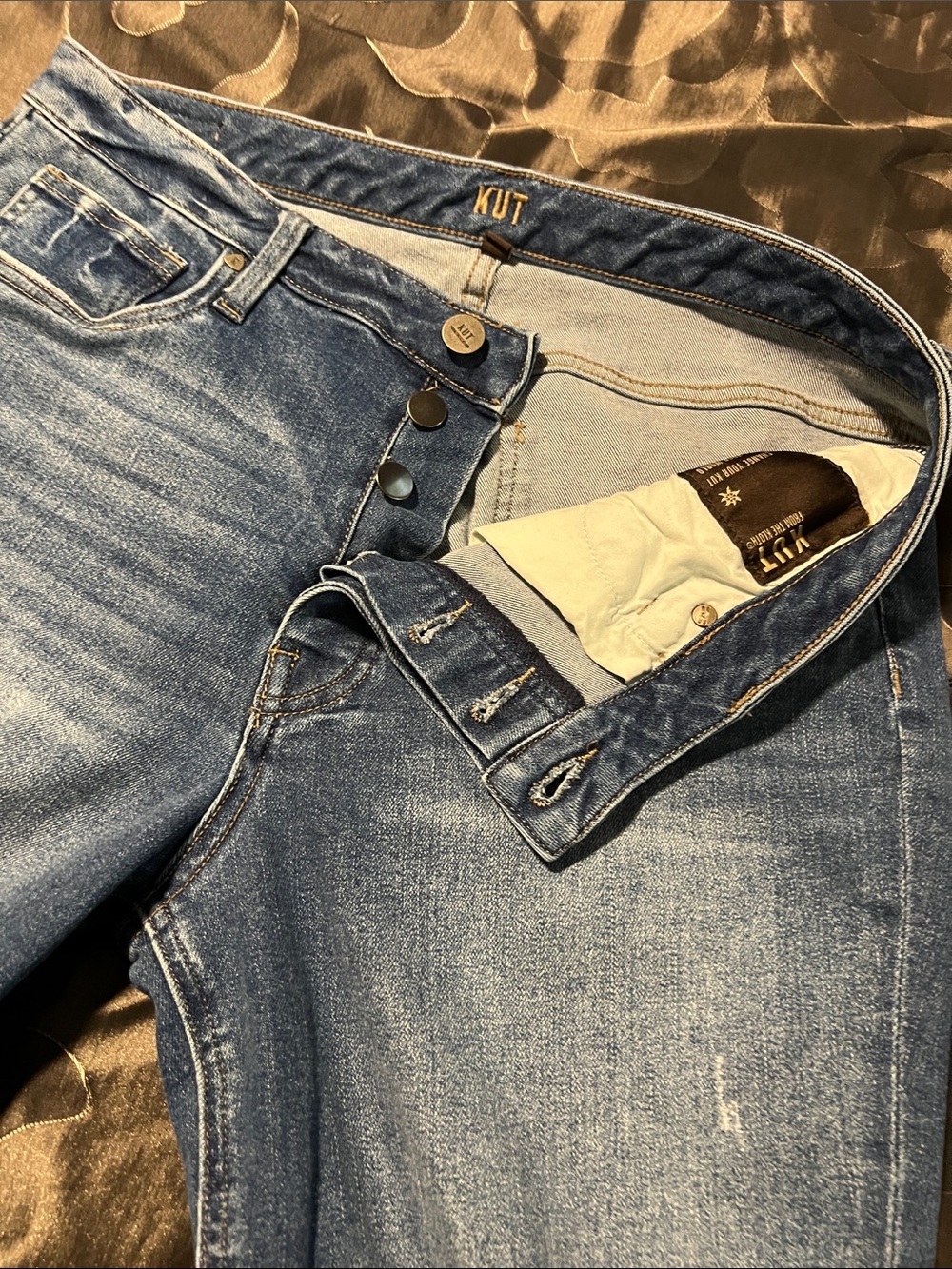 Kut from the Kloth Slouchy Boyfriend Med Blue Distressed Straight-Leg Jeans 12 - Picture 7 of 13